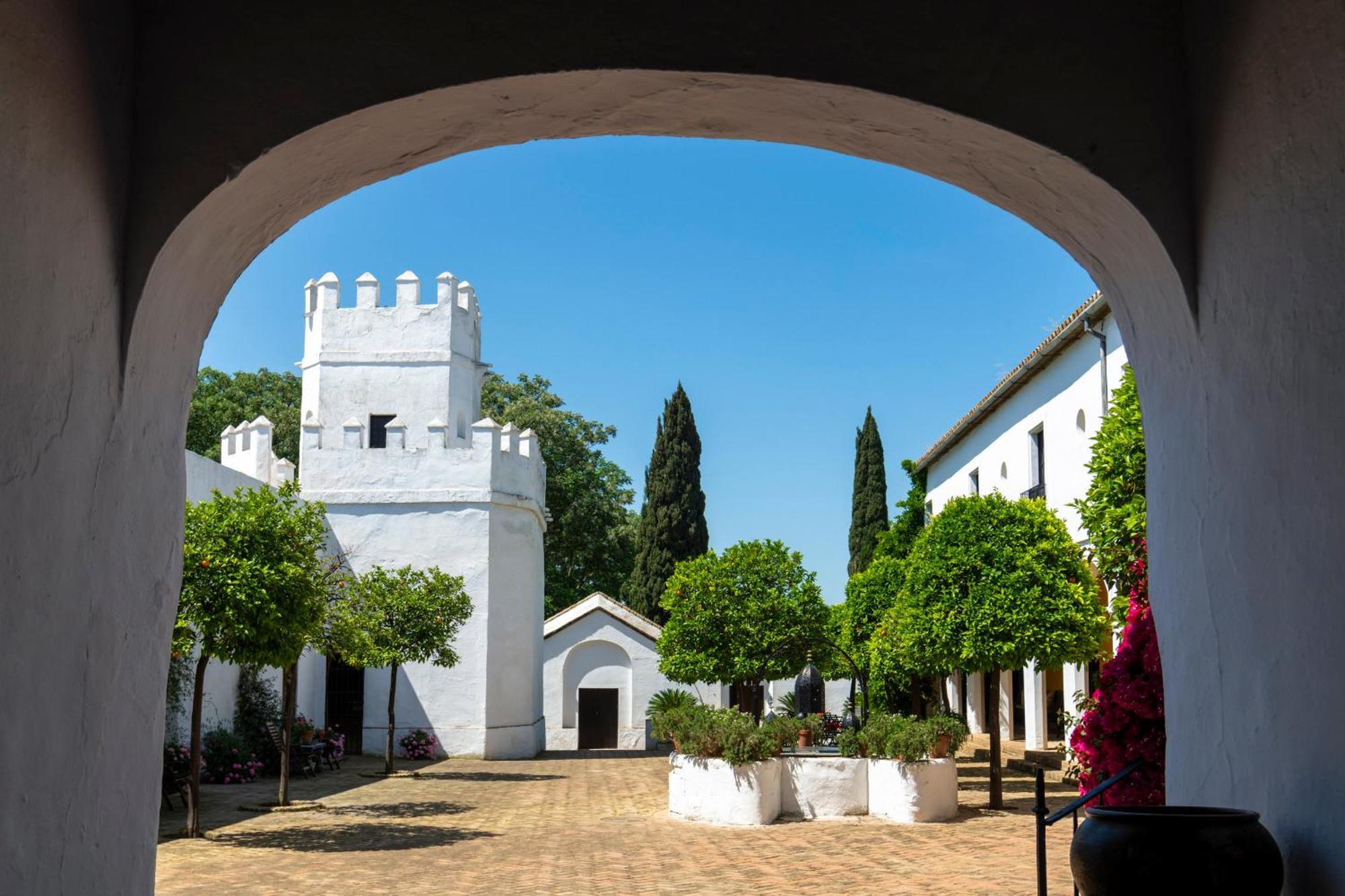 Cortijo Torre De La Reina Hotel Exterior photo